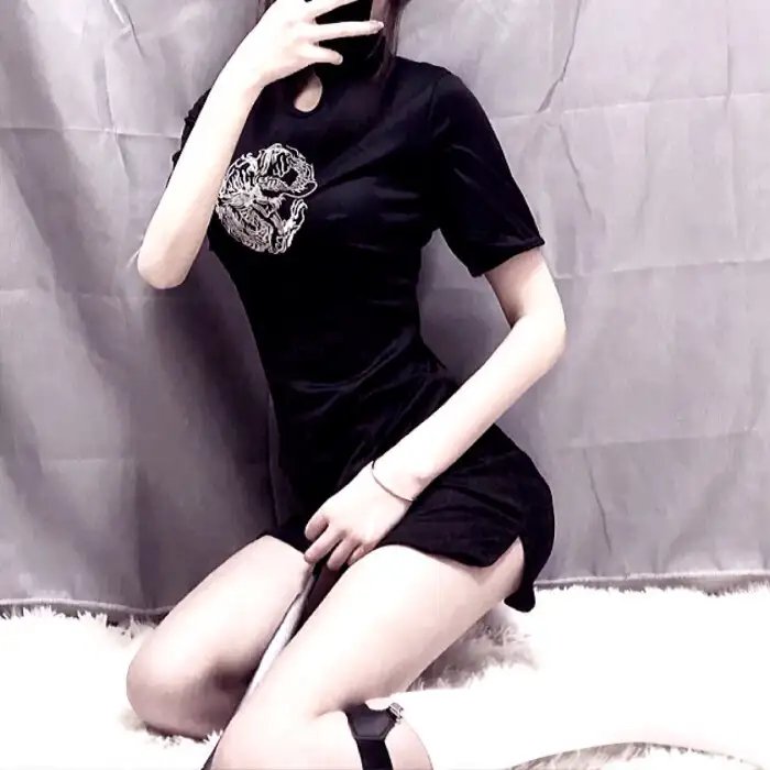 被争论的女人